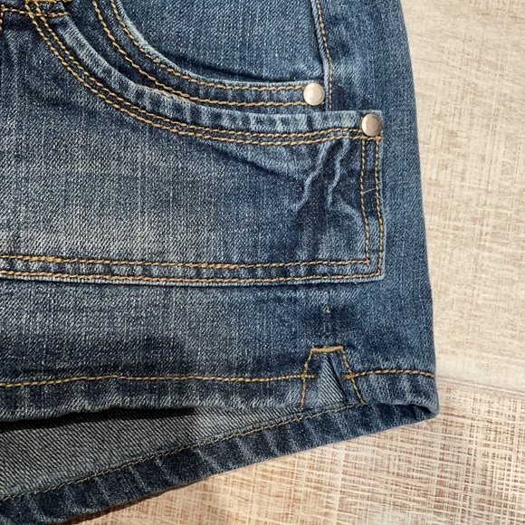 Short jeans - Picture 4 of 5